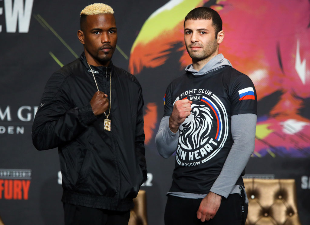 Subriel_Matias_vs_Petros_Ananyan_pose