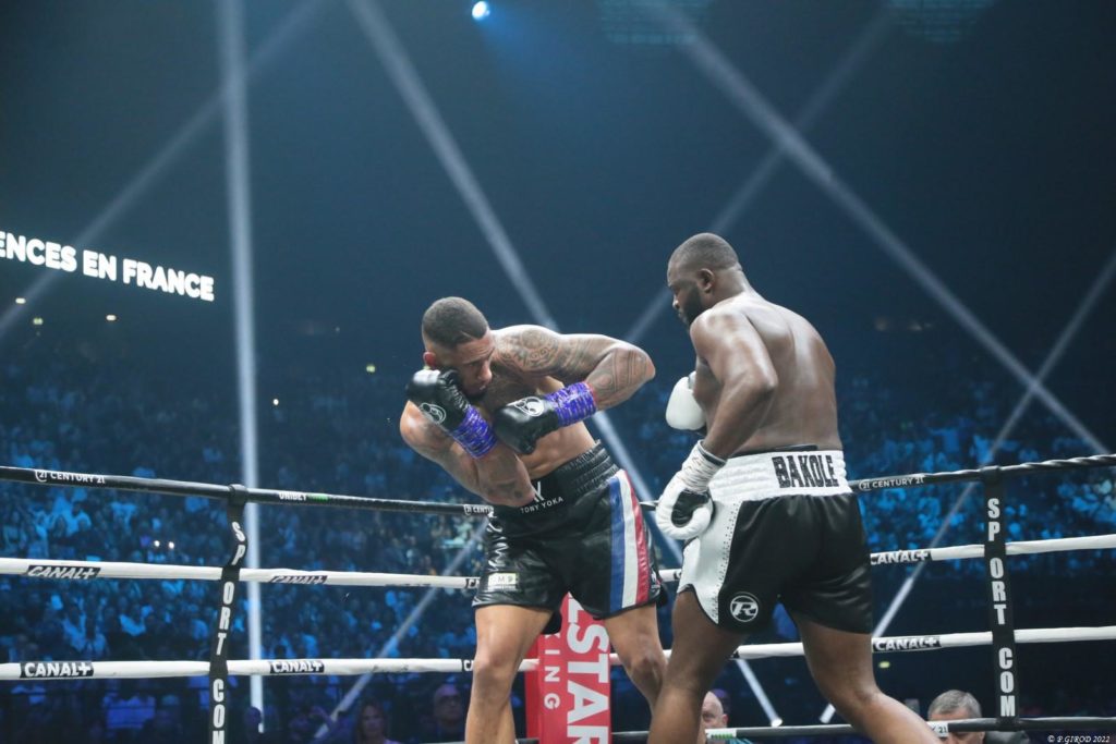 TONY YOKA VS MARTIN BAKOLE (153)